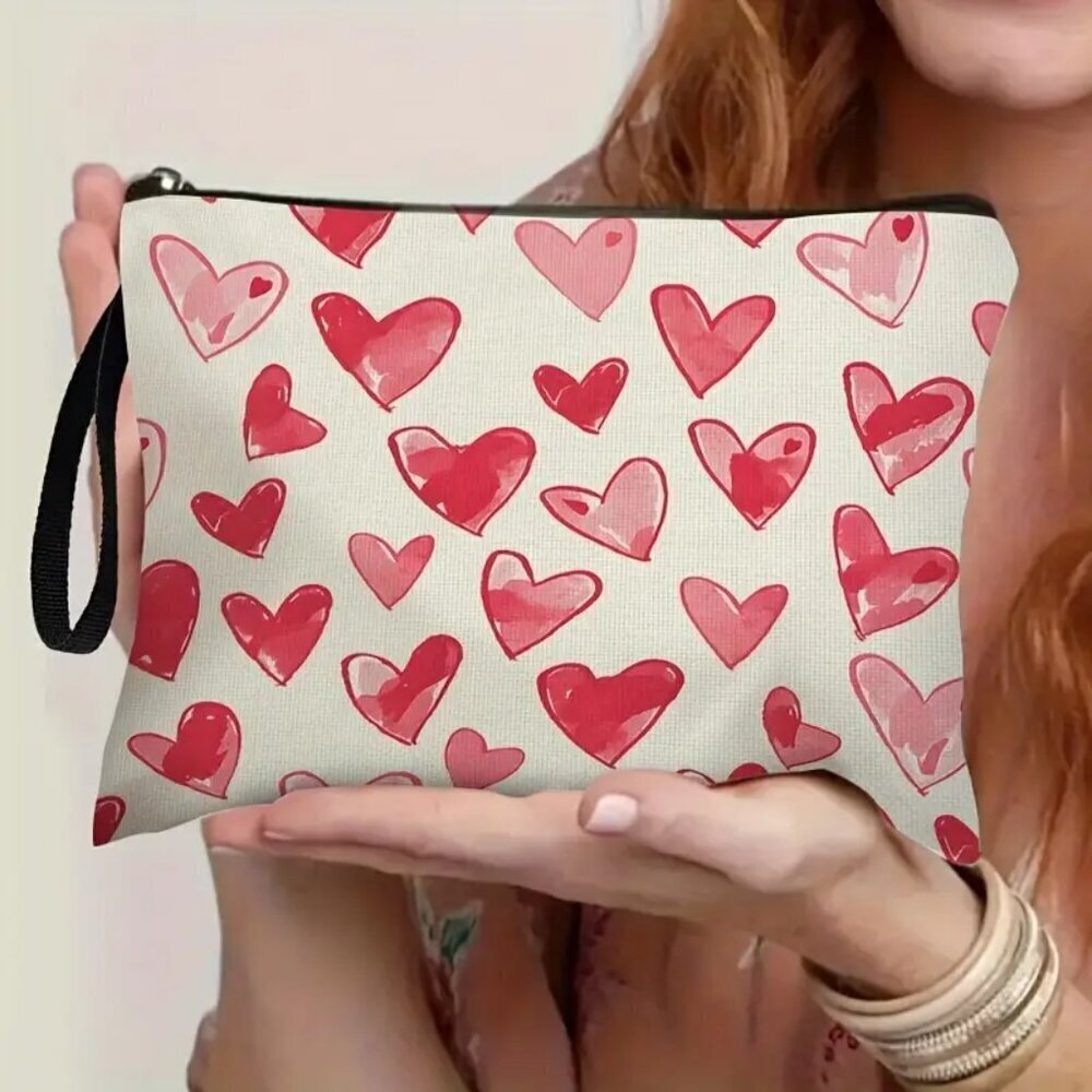 Chic Women's Makeup Bag with Heart Design